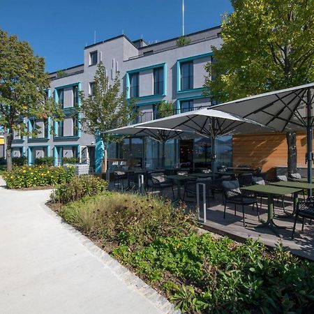 Hotel Le Parc Wiener Neustadt Bagian luar foto